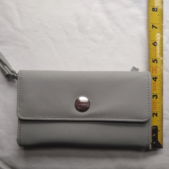 Light gray and silver Tahari wallet and wr… - Picture 2 of 8